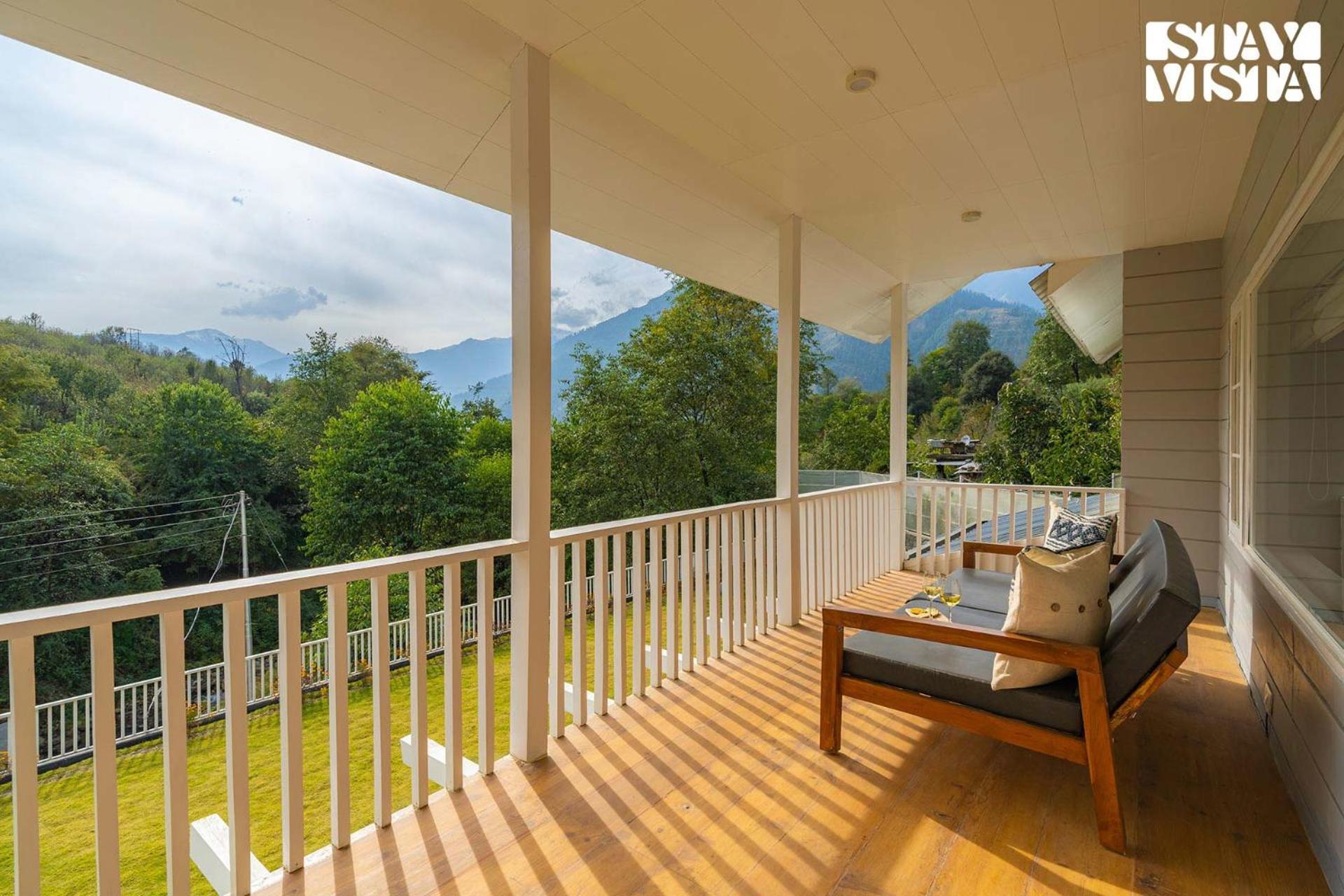 Stayvista At Riverside Symphony Manāli Exteriör bild
